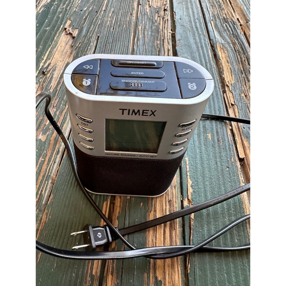 Timex T308S Nature Sounds Alarm Clock Radio Auto Set AM FM Silver Black J272